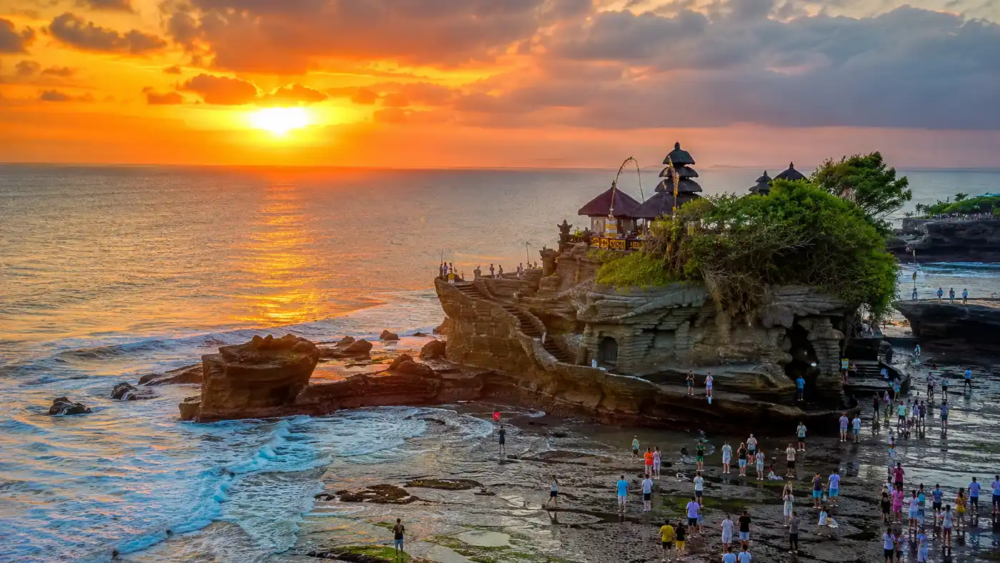 Tanah Lot Temple Sunset & Tours: Your Ultimate Guide